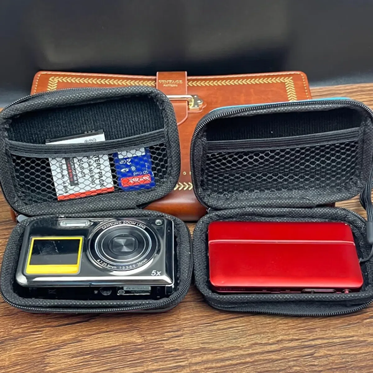 4-częściowy zestaw etui na karty do gry, organizer na kable, torba na karty UNO, walizka, kabel do przechowywania kabli, czarny, czerwony, fioletowy, błękitny